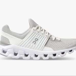 Glacier White Cloudswift On Clouds